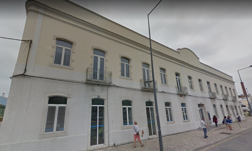 Av. Luísa Todi 371-379