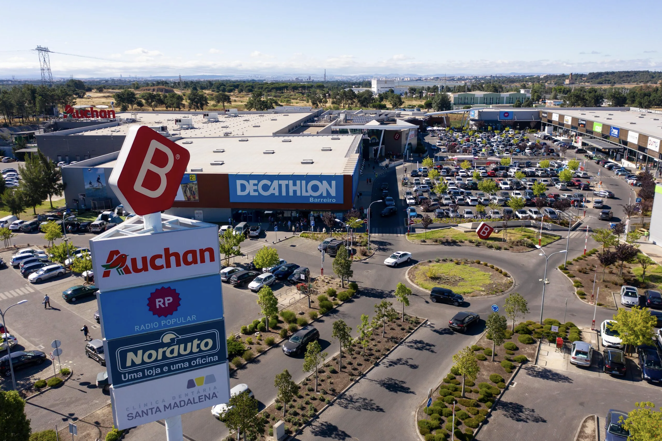 AM ALPHA sells BPlanet retail park in Greater Lisbon to Redevco