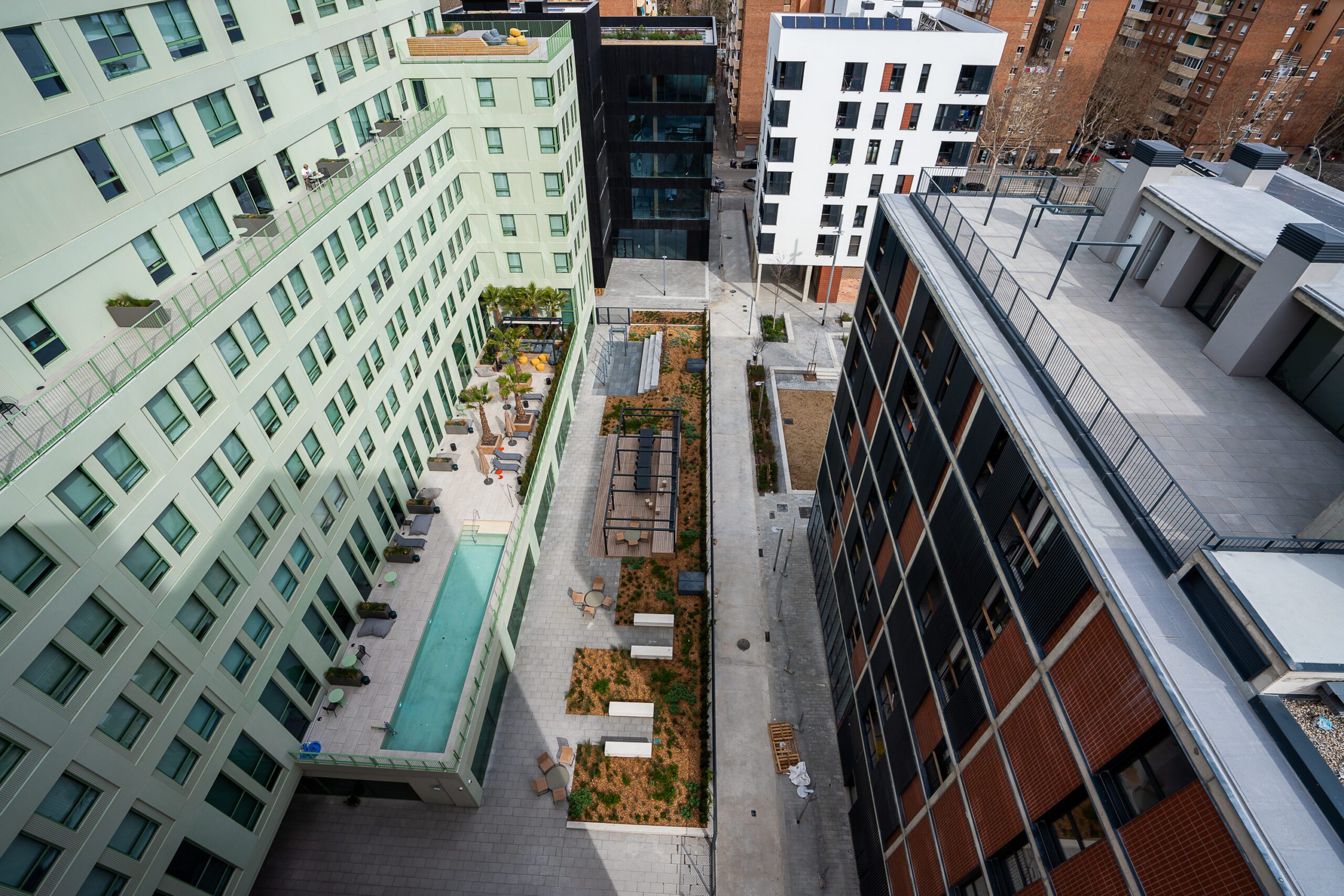 Ardian and Rockfield buy a student residence in Barcelona