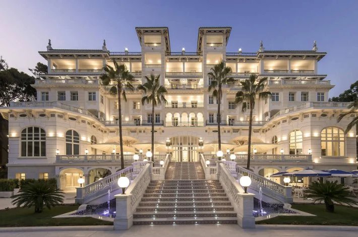 Andalusia rises to the hotel investment podium