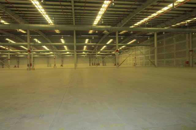 Barings invests €17.6M in 2 logistics assets in Madrid