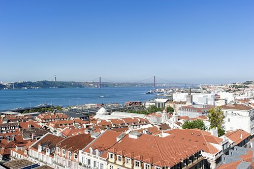 PORTUGUESE REAL ESTATE LIVES «THE BEST PERIOD EVER»